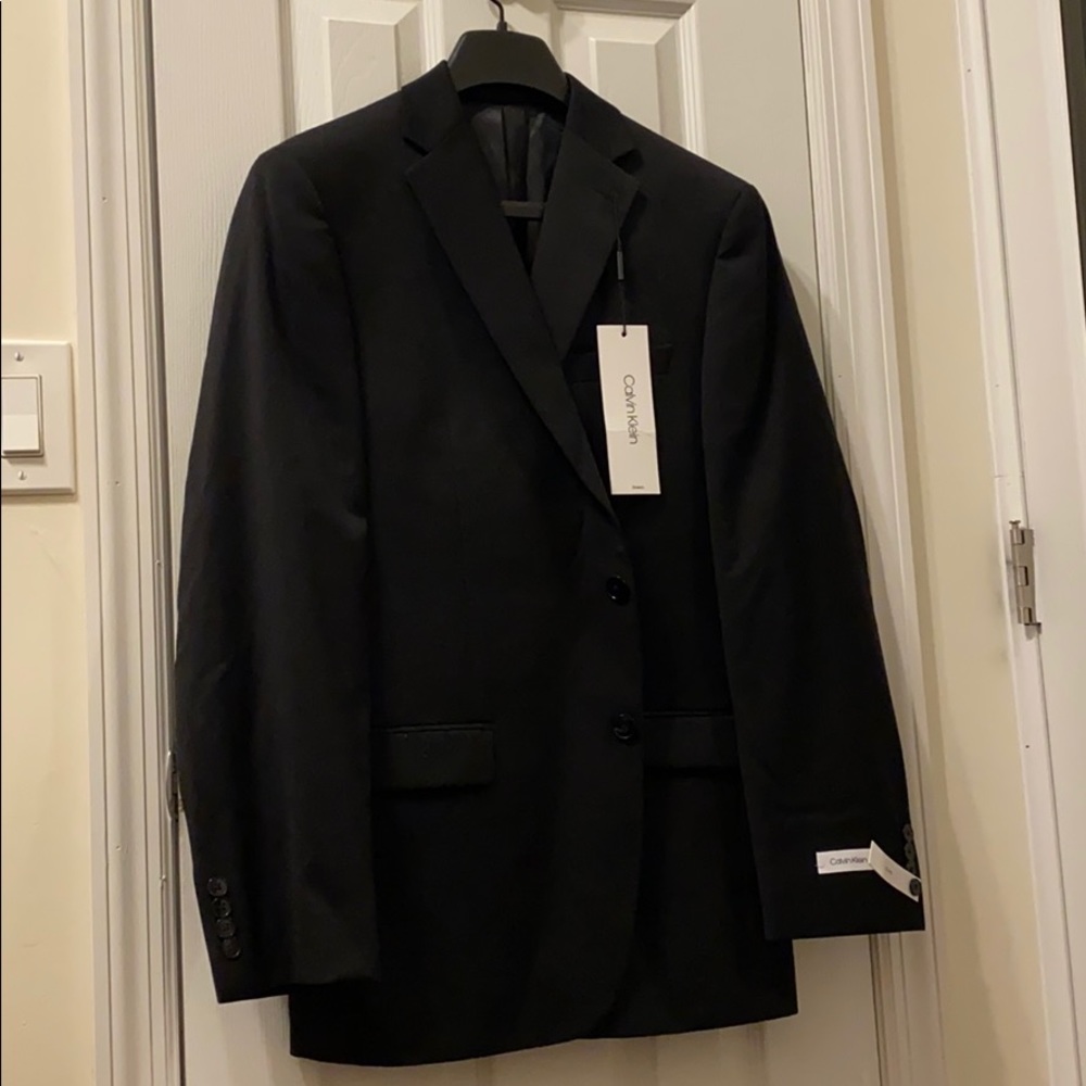Black Calvin Klein Suit 2 pc w/ pants, 40L 34W